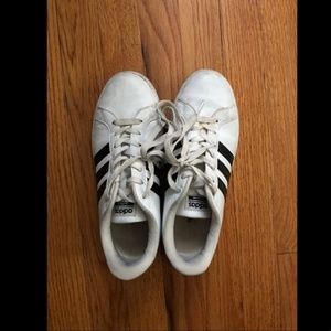 Adidas Advantage Sneakers (classic three stripe)